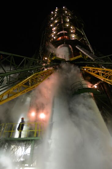 Preparations for launch of Soyuz-FG rocket with Soyuz TMA-15M spacecraft