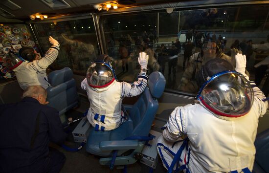 Preparations for launch of Soyuz-FG rocket with Soyuz TMA-15M spacecraft