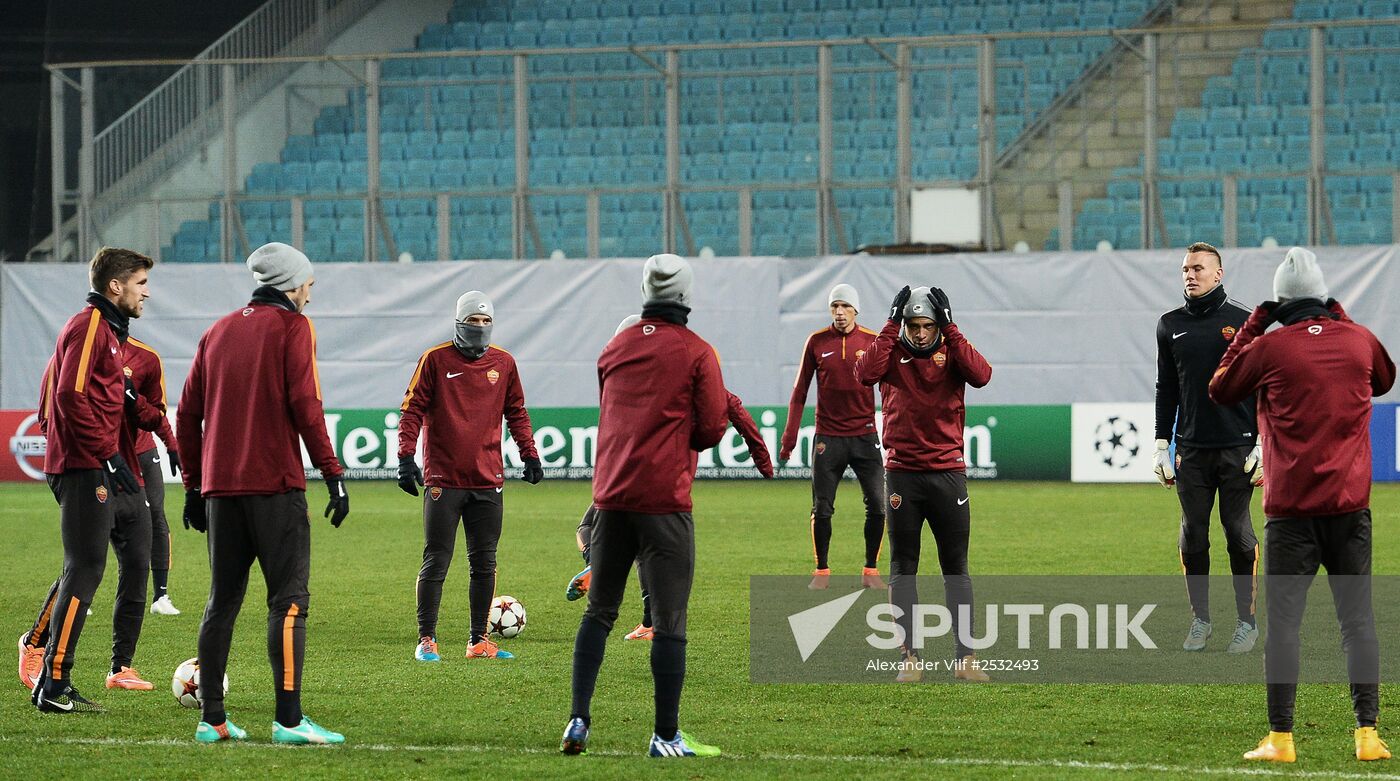 UEFA Champions League. Roma training