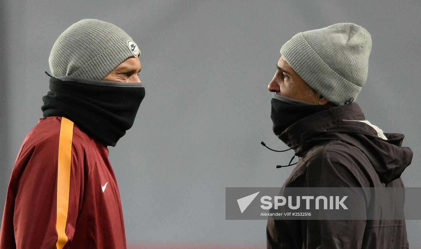 UEFA Champions League. Roma training