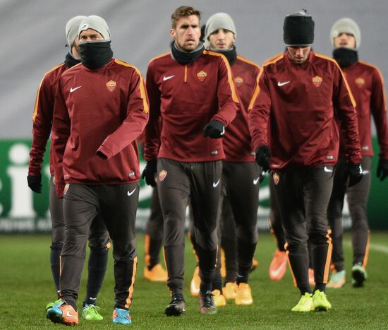 UEFA Champions League. Roma training