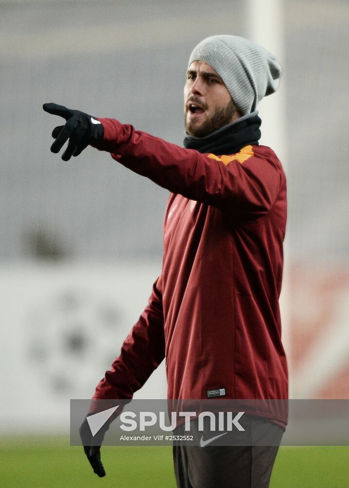UEFA Champions League. Roma training