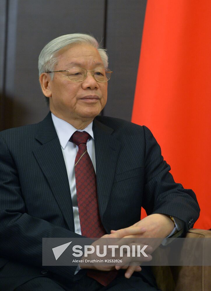 Vladimir Putin meets with Nguyen Phu Trong