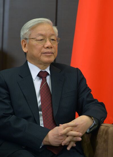 Vladimir Putin meets with Nguyen Phu Trong