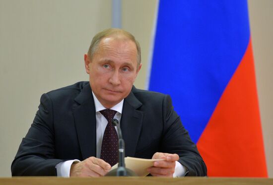 Vladimir Putin holds meeting with Nguyen Phu Trọng