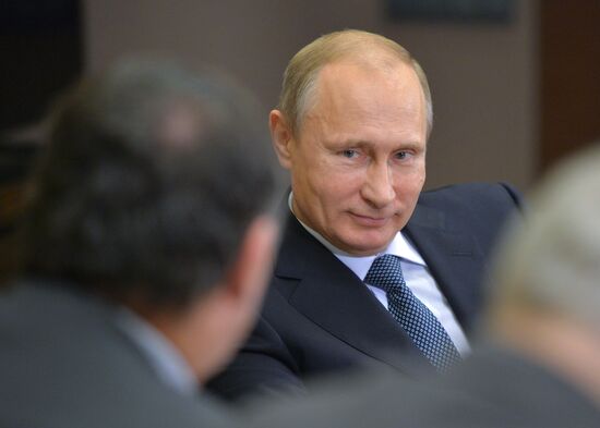 Vladimir Putin meets with Patrick Pouyanné, new CEO of Total