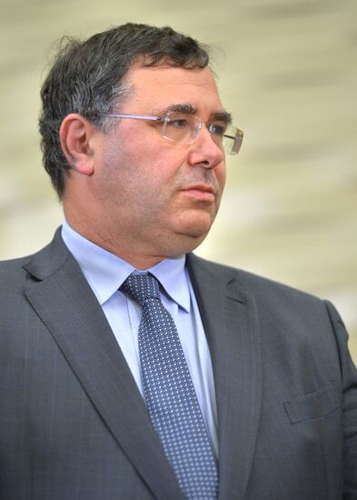 Vladimir Putin meets with Patrick Pouyanné, new CEO of Total