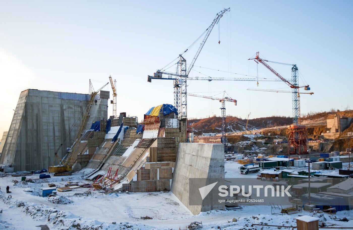 Nizhne-Bureiskaya hydro power plant under construction in Amur Region