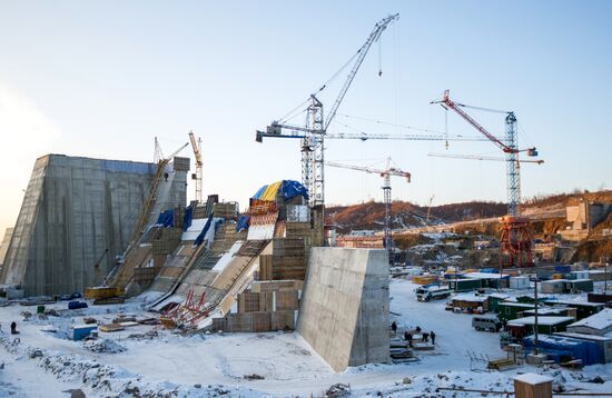 Nizhne-Bureiskaya hydro power plant under construction in Amur Region
