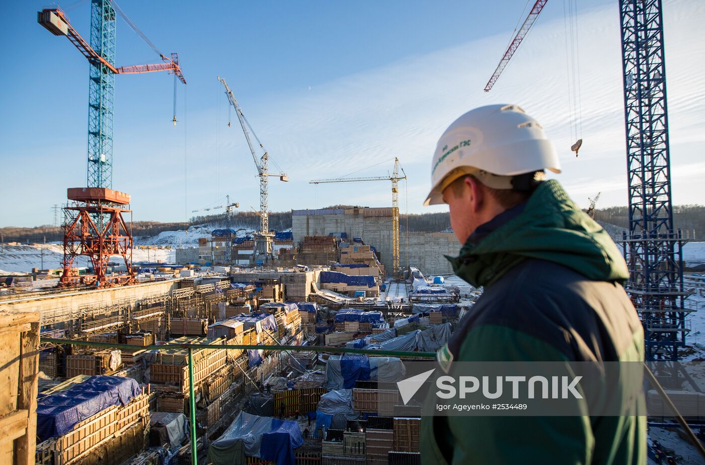 Nizhne-Bureiskaya hydro power plant under construction in Amur Region