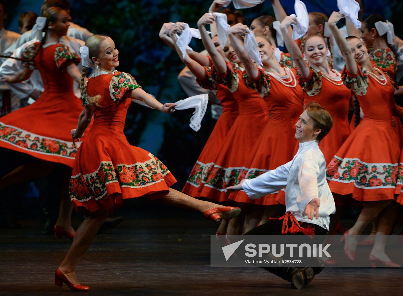 Igor Moiseyev's Folk Dance Company performs at Bolshoi Theatre