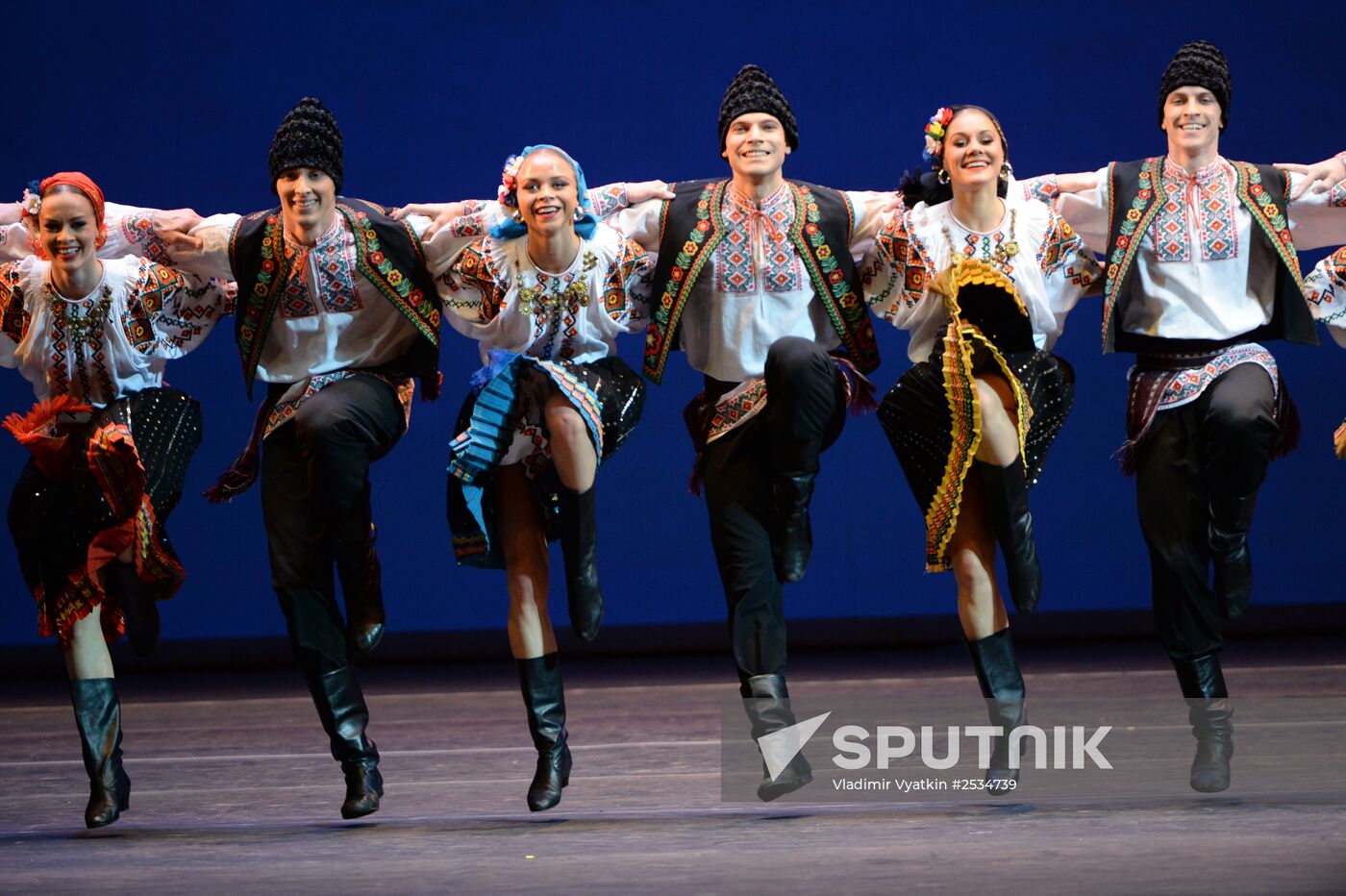 Igor Moiseyev's Folk Dance Company performs at Bolshoi Theatre