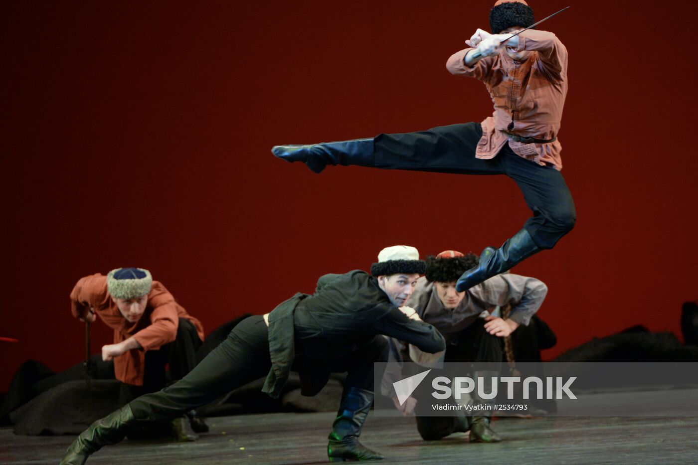 Igor Moiseyev's Folk Dance Company performs at Bolshoi Theatre