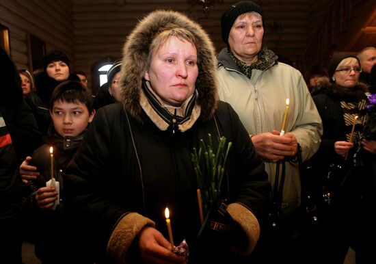 Funeral service for Donetsl victims