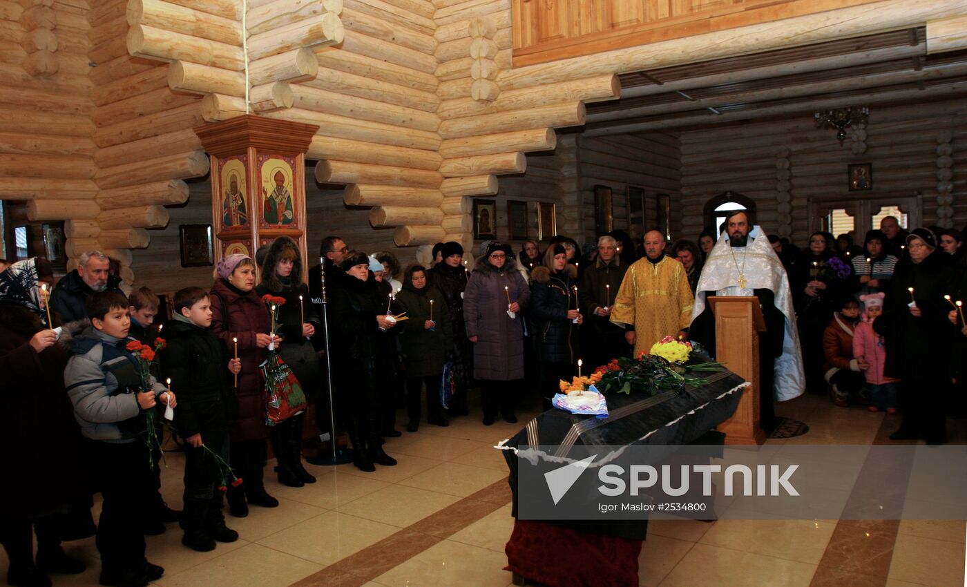 Funeral service for Donetsl victims