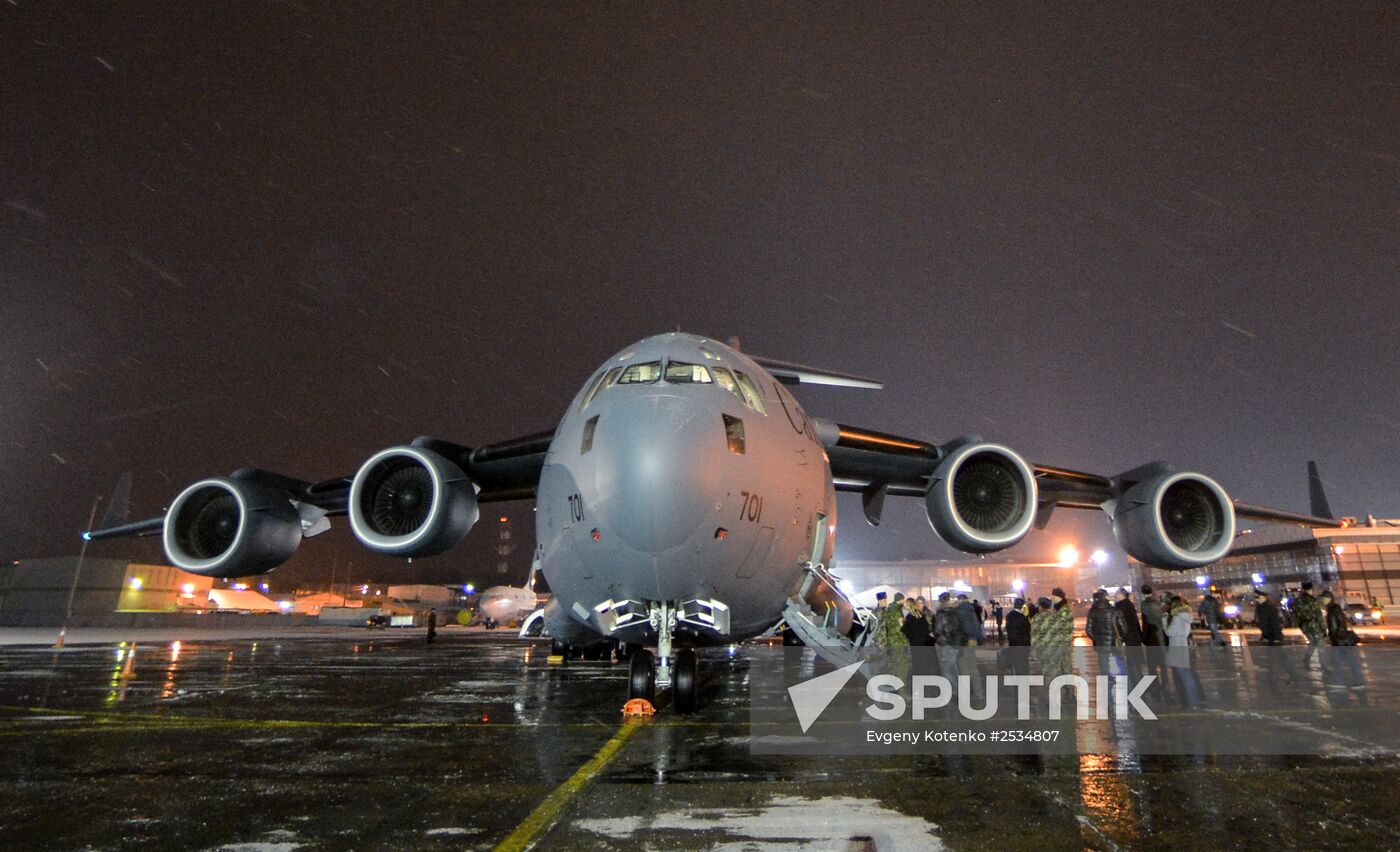 Winter uniforms for Ukrainian army delivered to Boryspil airport from Canada