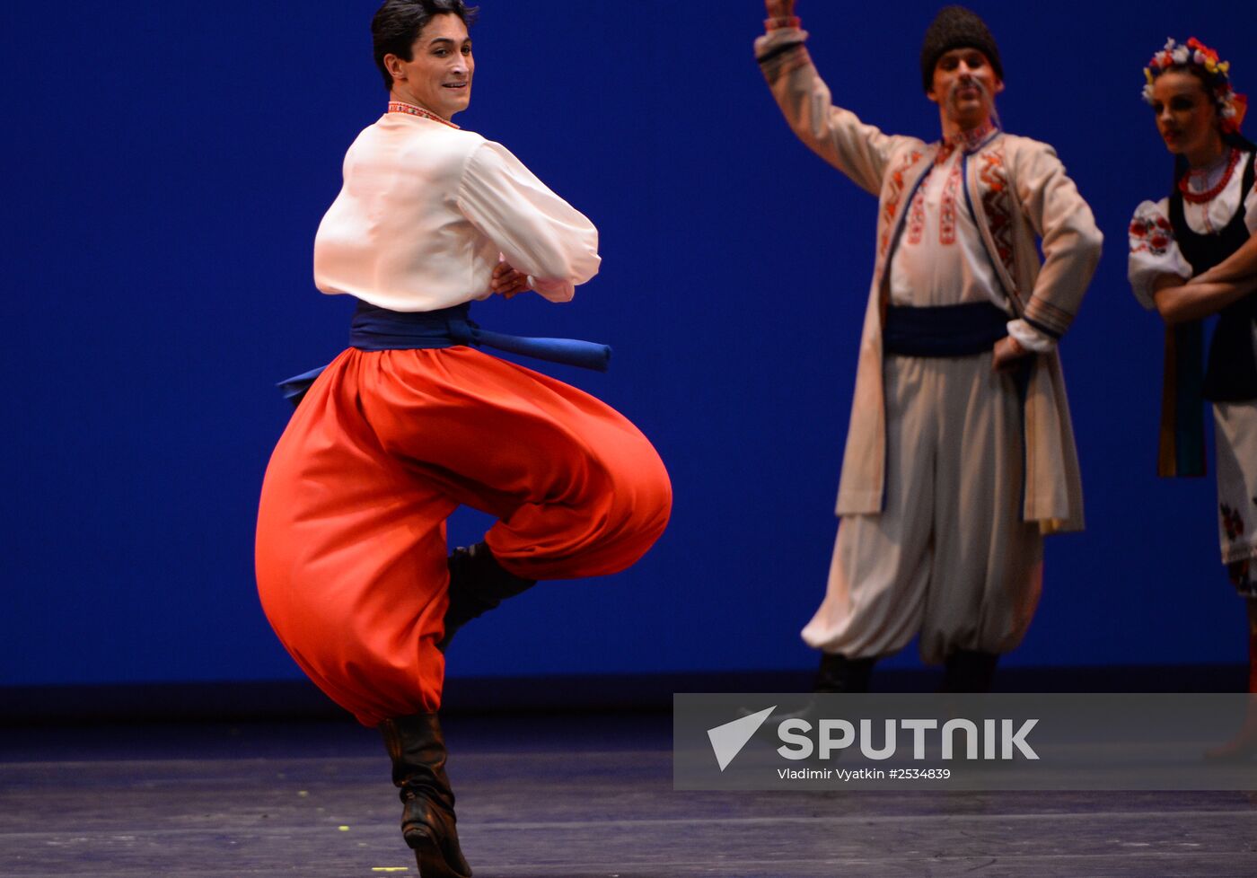 Igor Moiseyev's Folk Dance Company performs at Bolshoi Theatre