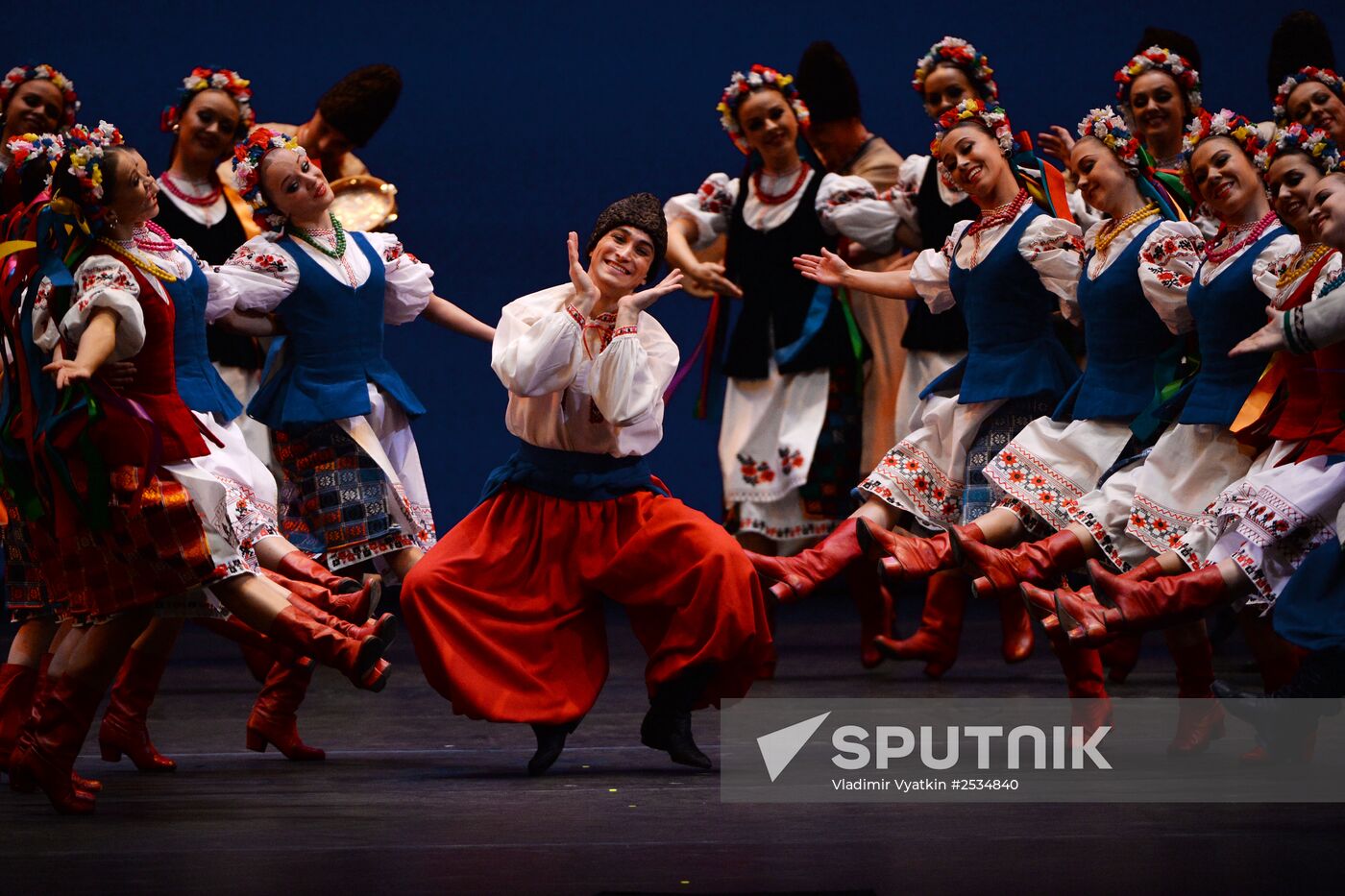 Igor Moiseyev's Folk Dance Company performs at Bolshoi Theatre