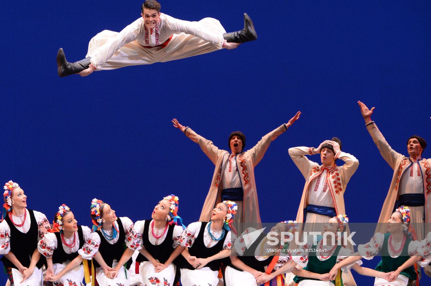 Igor Moiseyev's Folk Dance Company performs at Bolshoi Theatre