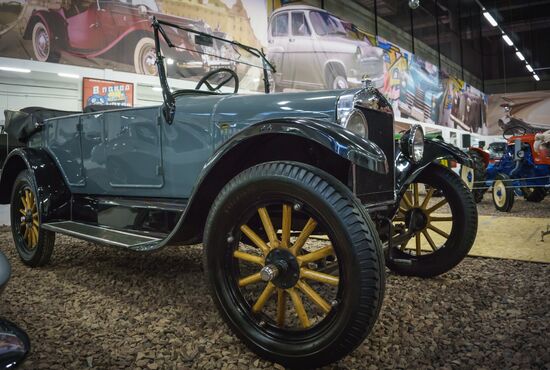 Antique car show in St. Petersburg