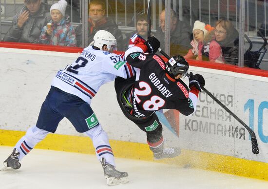 Hockey. KHL. Traktor (Chelyabinsk) vs. Magnitogorsk (Metallurg)