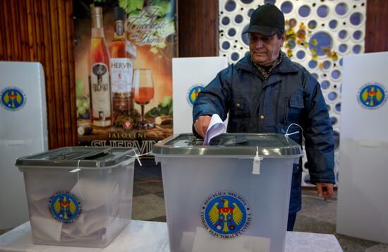 Moldova votes in parliamentary elections