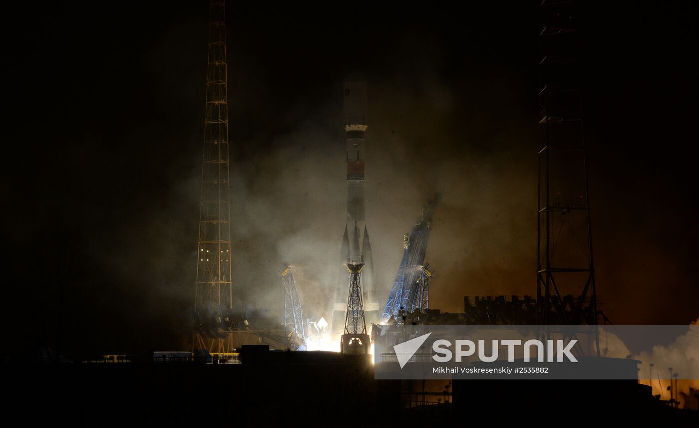 Launch of rocket carrier Soyuz-2.1b with new Glonass system unit