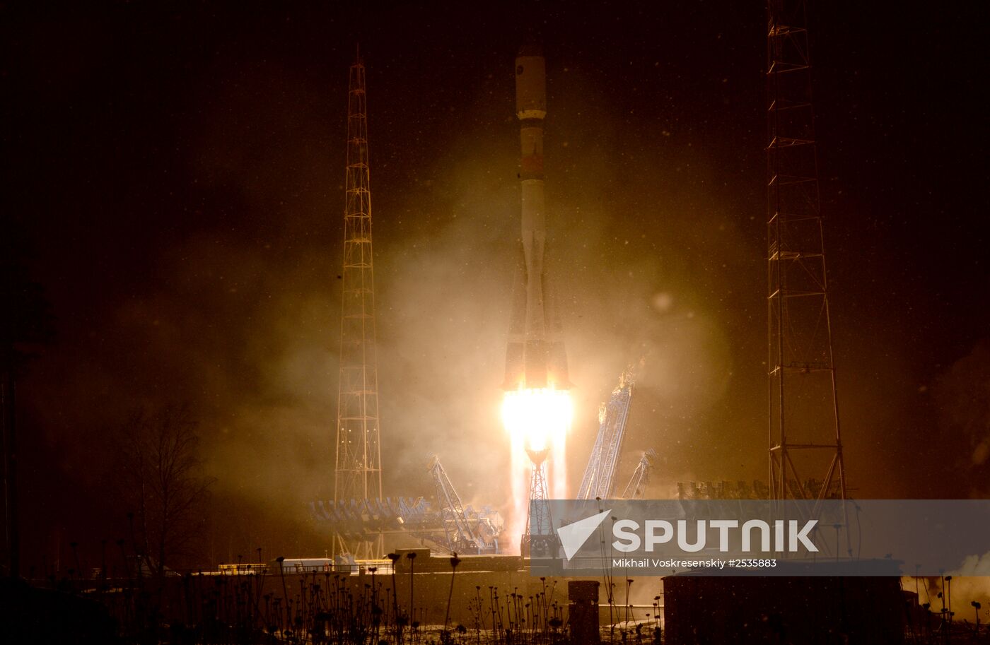 Launch of rocket carrier Soyuz-2.1b with new Glonass system unit