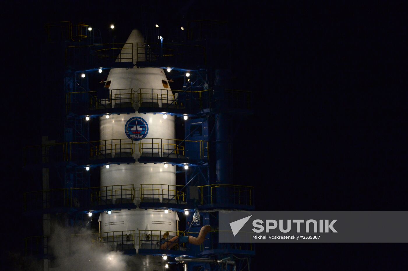 Launch of Soyuz-2.1b rocket carrying new Glonass satellite