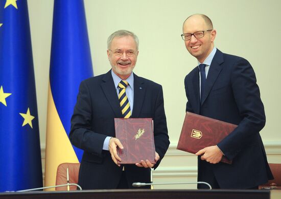 Arseniy Yatsenyuk's meeting with Werner Hoyer