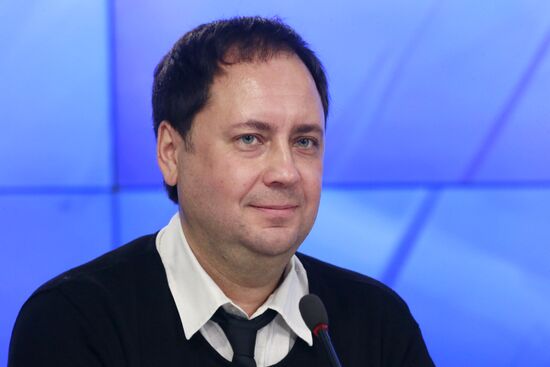 Lecture: Norm and Codification in Context of Modification of Language and Communication Conditions at the turn of XXI Century