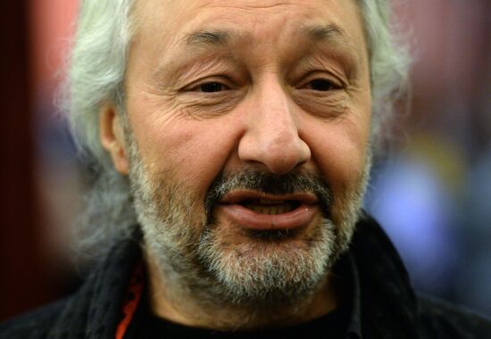 Presenting the People's Choice "Star Theatergoer" awards