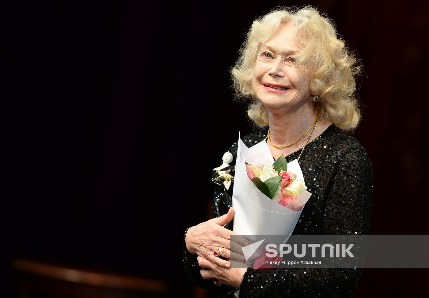 Presenting the People's Choice "Star Theatergoer" awards