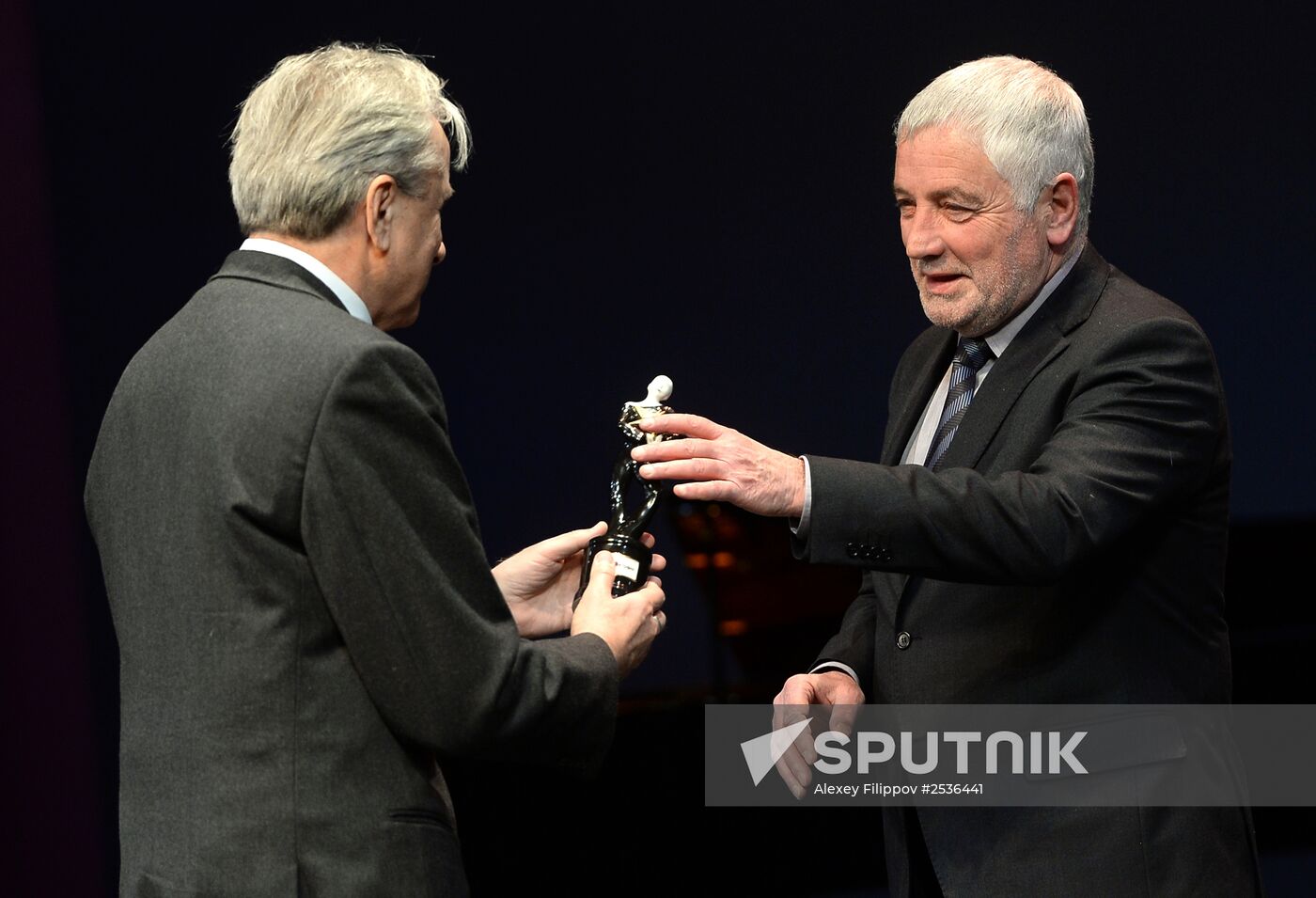 Presenting the People's Choice "Star Theatergoer" awards