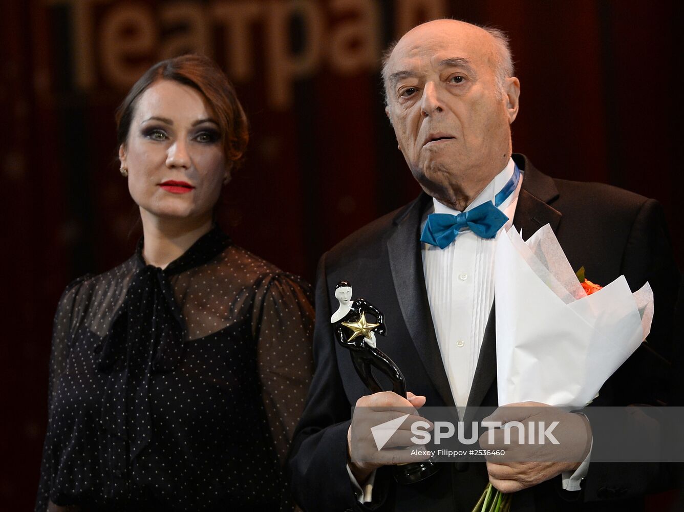 Presenting the People's Choice "Star Theatergoer" awards