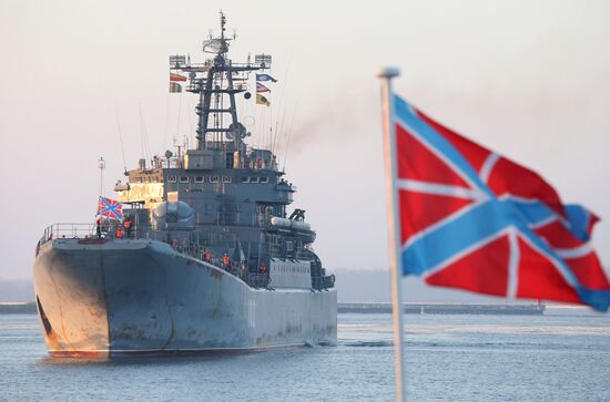The Kaliningrad large landing ship is back to Baltiysk naval harbor