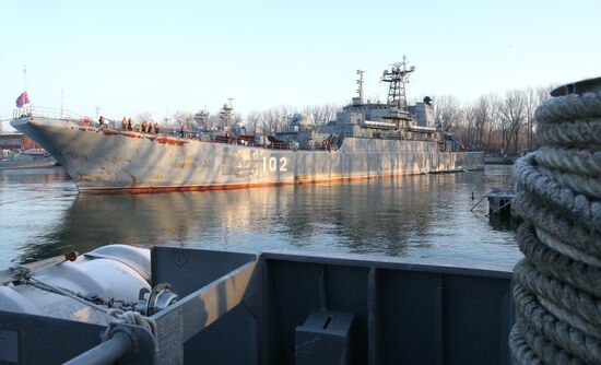 The Kaliningrad large landing ship is back to Baltiysk naval harbor