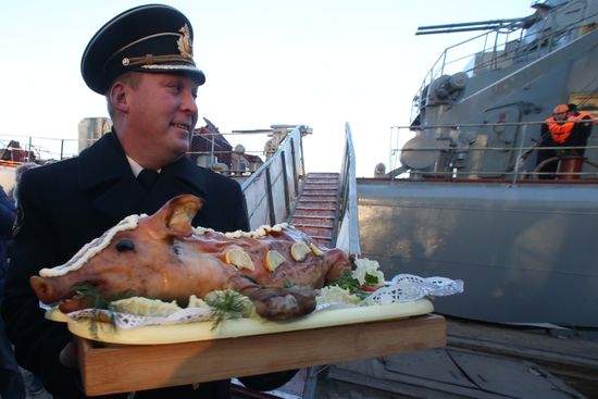The Kaliningrad large landing ship is back to Baltiysk naval harbor