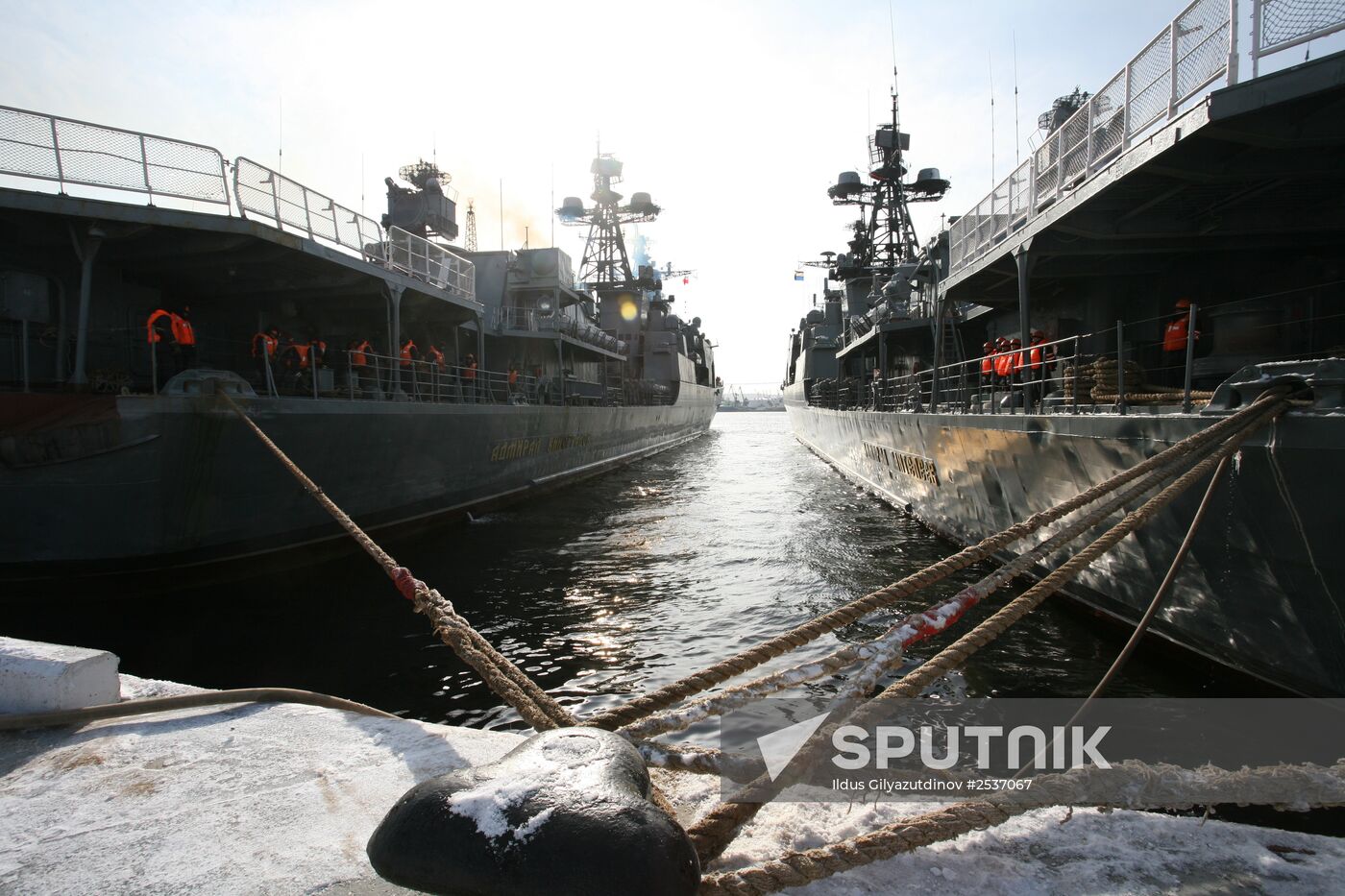 Pacific Fleet ships return to Vladivostok from tour of duty