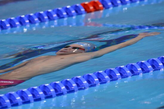 FINA World Swimming Championships (25 m). Day One