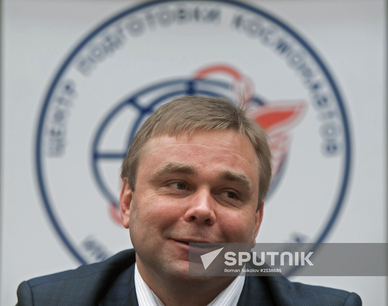 ISS 40/41 crew give news conference