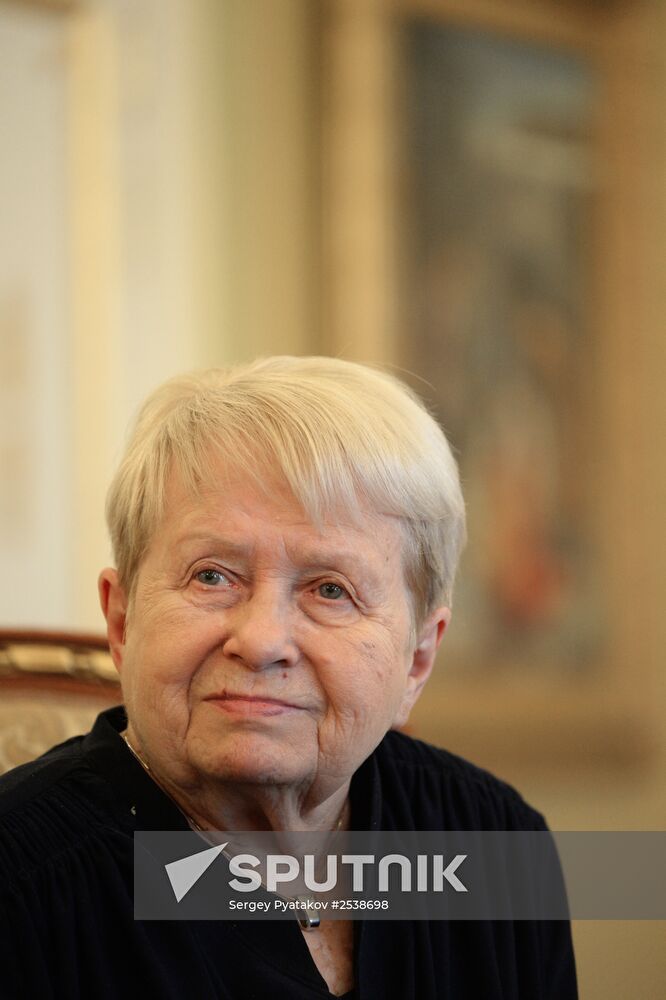 Patriarch Kirill awarded Princess Olga Order to compser Aleksandra Pakhmutova