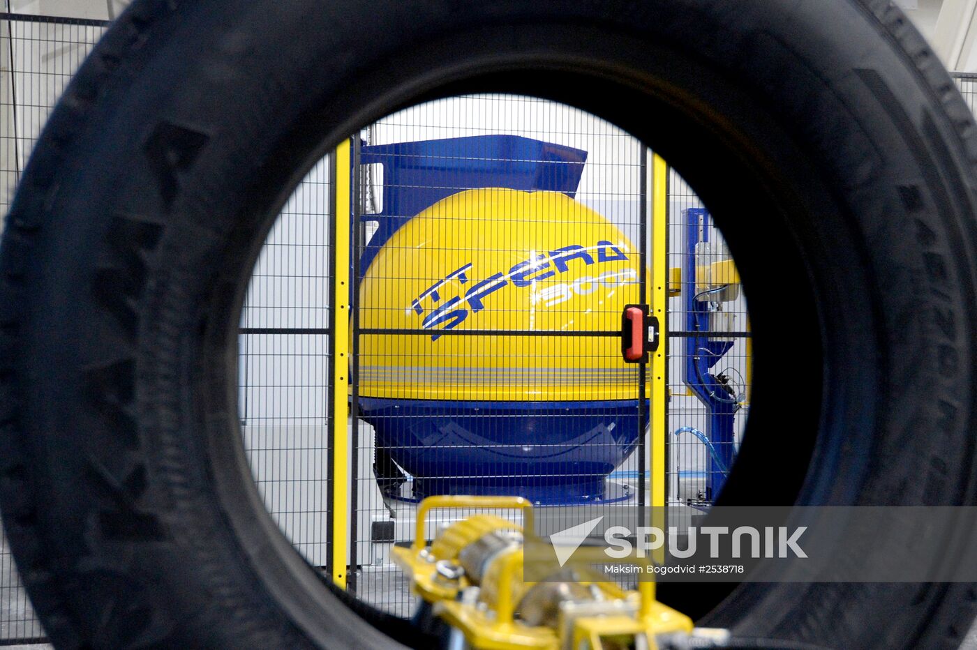 Manufacturing automobile tires at Nizhnekamskshina factory