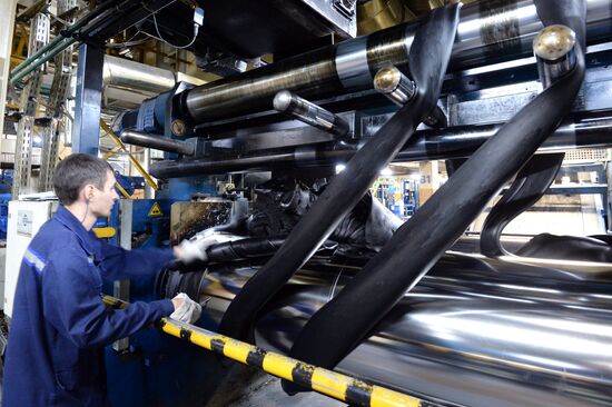 Tire production at Nizhnekamskshina factory