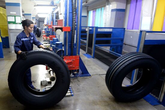 Tire production at Nizhnekamskshina factory