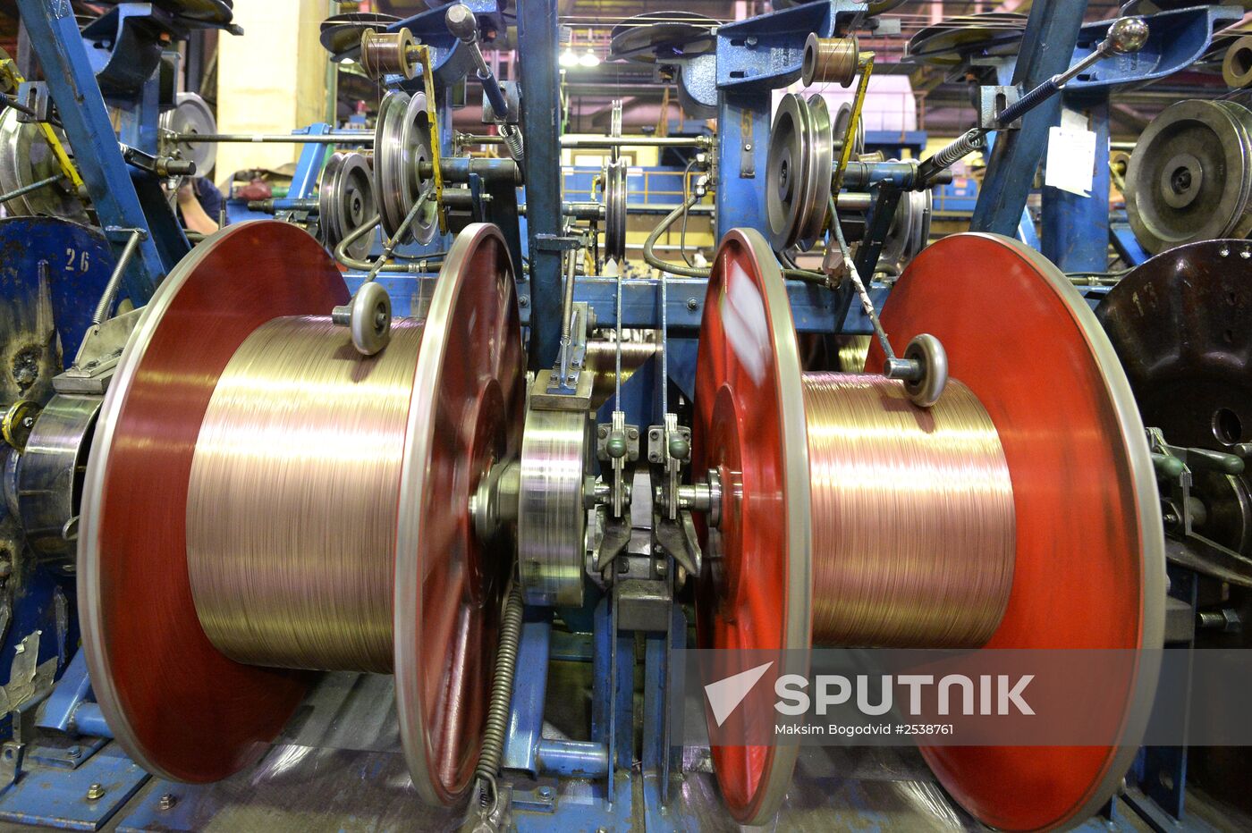Tire production at Nizhnekamskshina factory