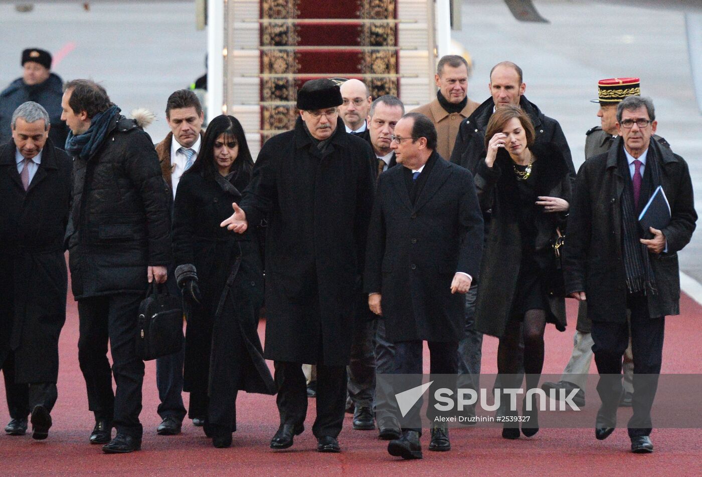 Vladimir Putin meets with François Hollande