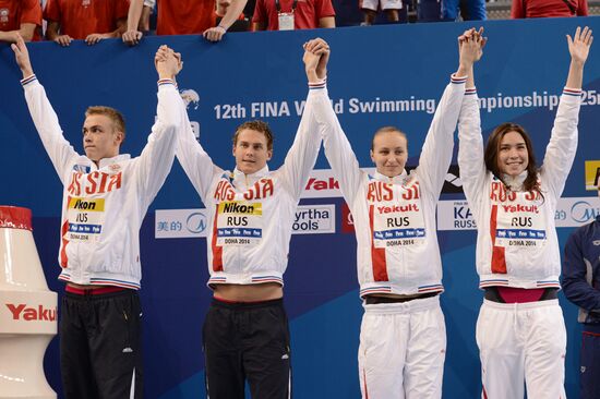 FINA World Swimming Championships (25 m). Day Four