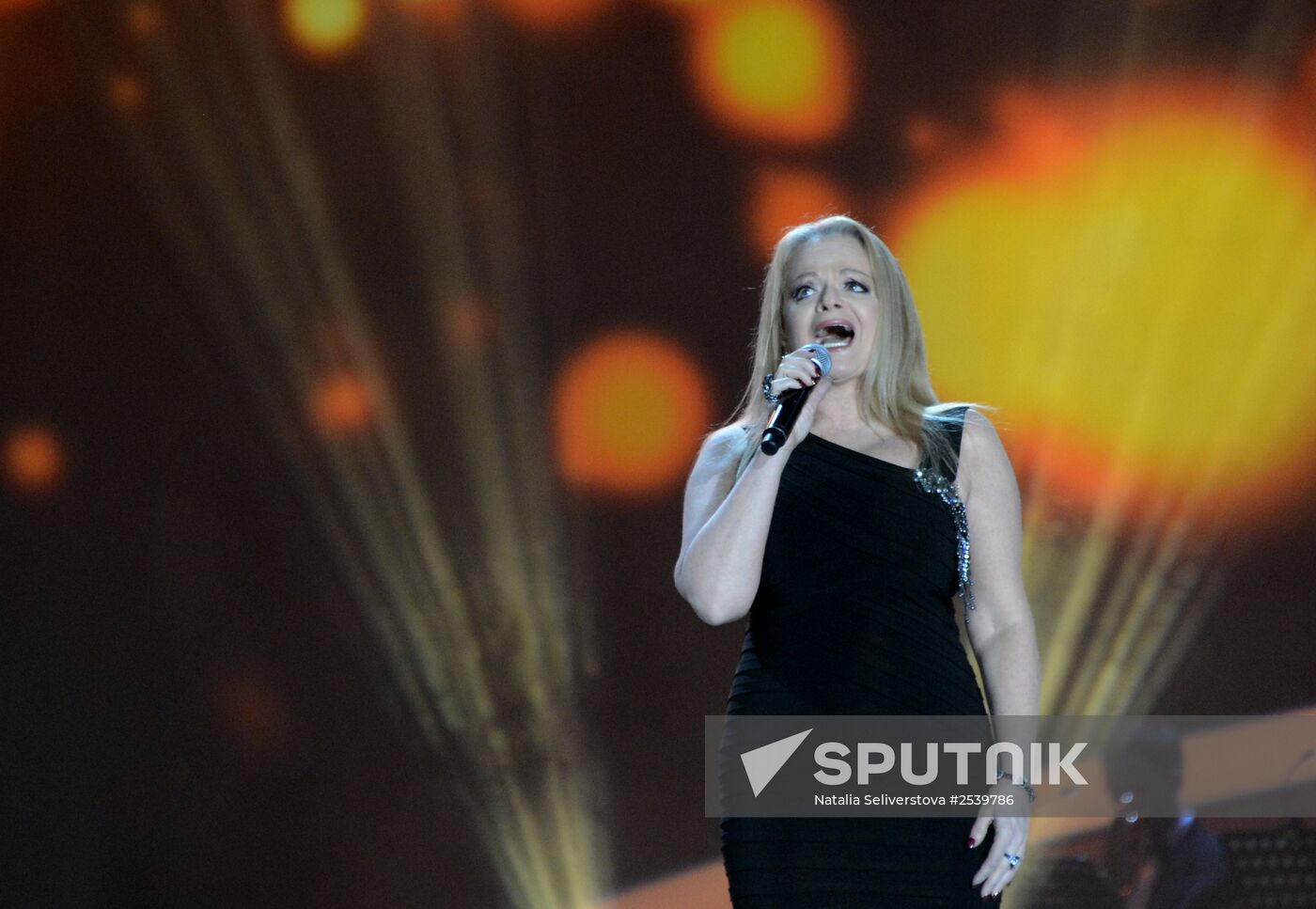 "Song of the Year 2014" music festival