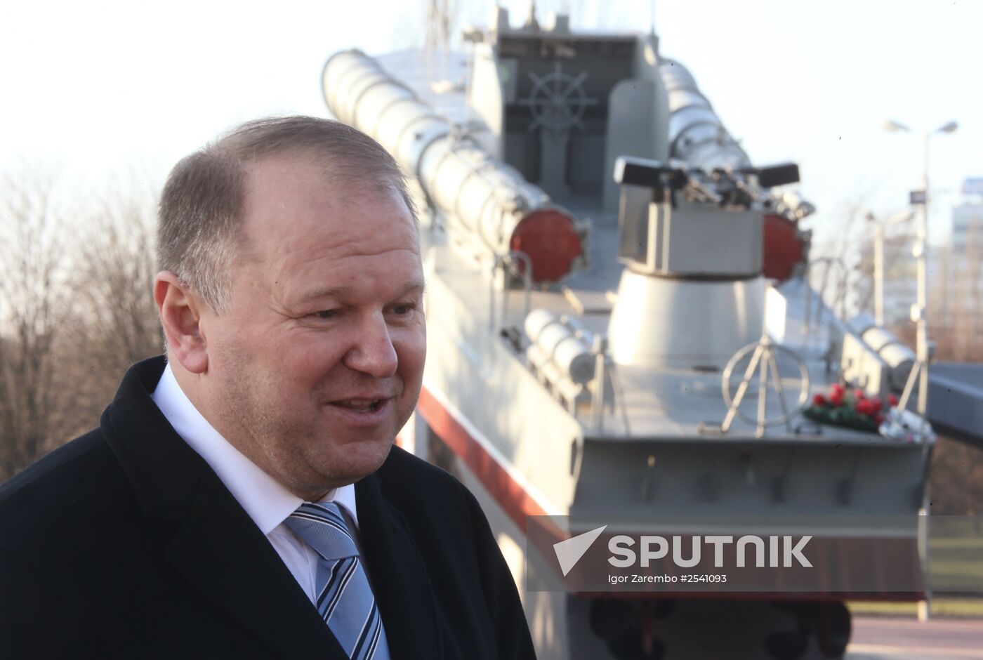 Unveiling memorial sign to Baltic sailors